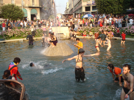 pride 2008 bologna, fontanaristi